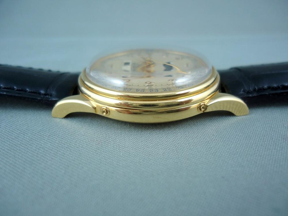 Heuer Vintage or jaune Phase de Lune