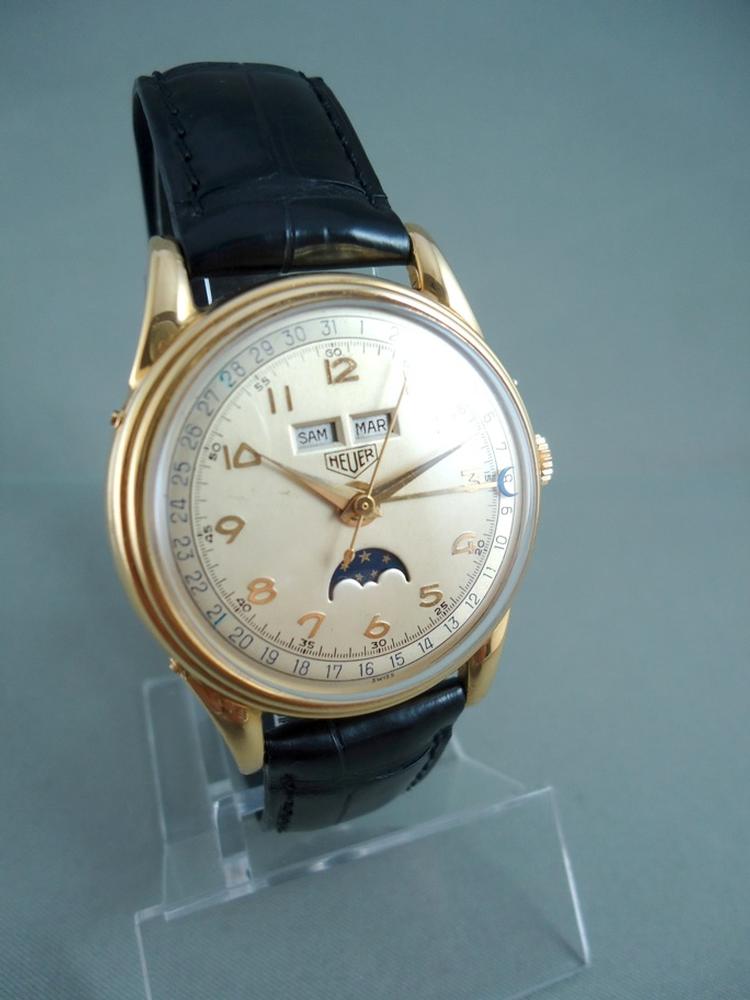 Heuer Vintage or jaune Phase de Lune