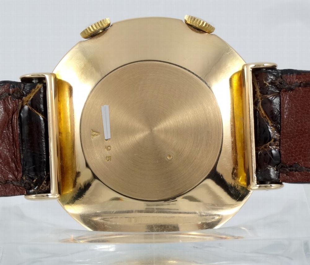 Jaeger-LeCoultre Memovox 35mm Première Génération or rose