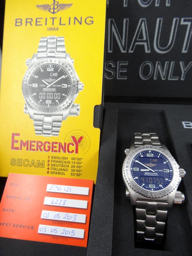Breitling Emergency Titane Réf E 56121 Comme neuve Boite & Papiers