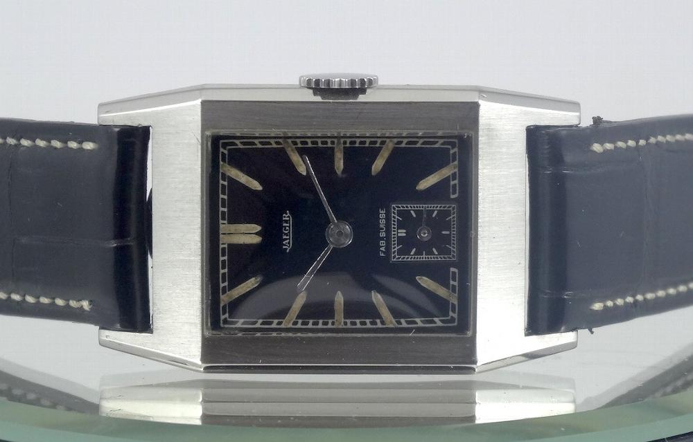 Jaeger-LeCoultre Tank Uniplan Fat Case Cadran Laqué Circa 1940