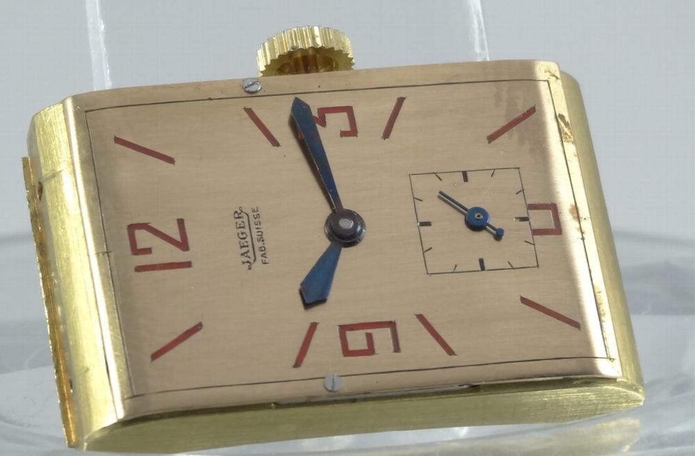 Jaeger-LeCoultre Jaeger Tank Curvex Solo Tempo cadran index Corail