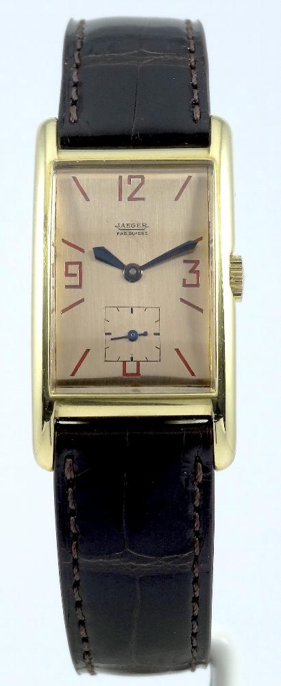 Jaeger-LeCoultre Jaeger Tank Curvex Solo Tempo cadran index Corail