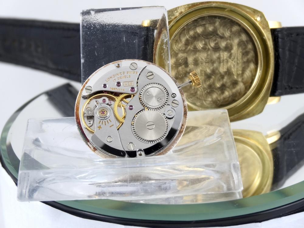 Longines Clous de Paris Années 70 Neuve de Stock