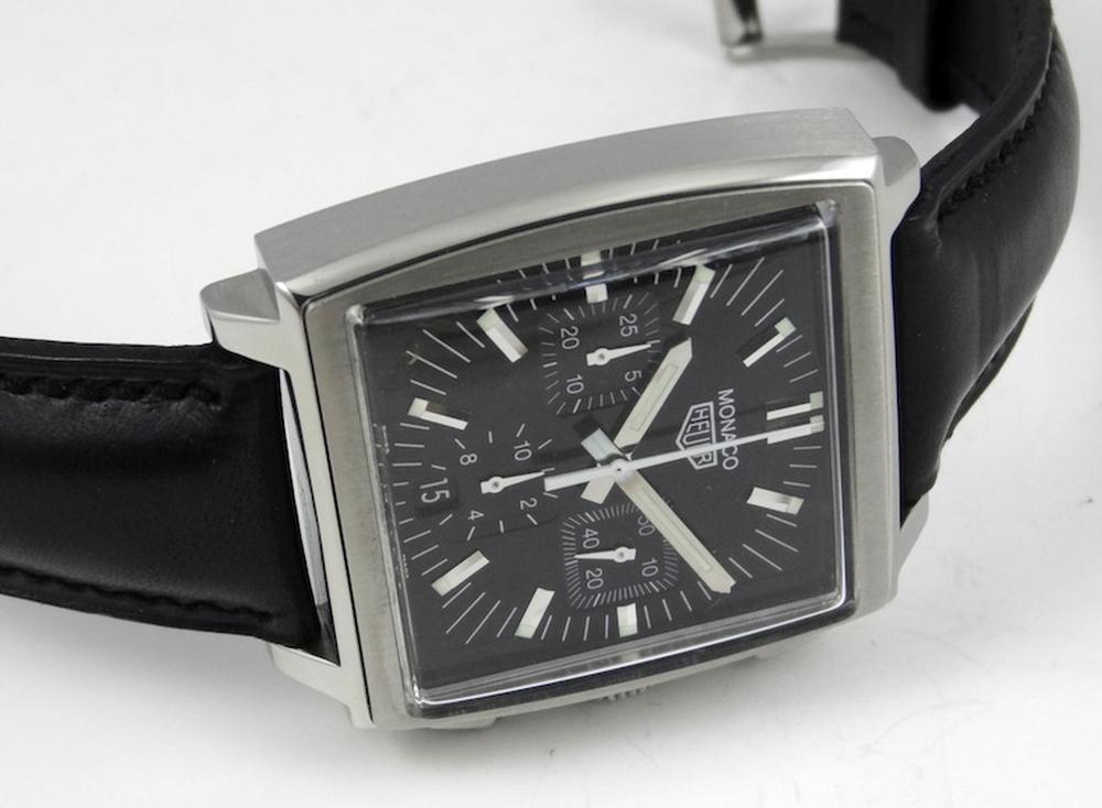 TAG Heuer Monaco chrono Noir ''Steve Mc Queen'' Boite & Papiers