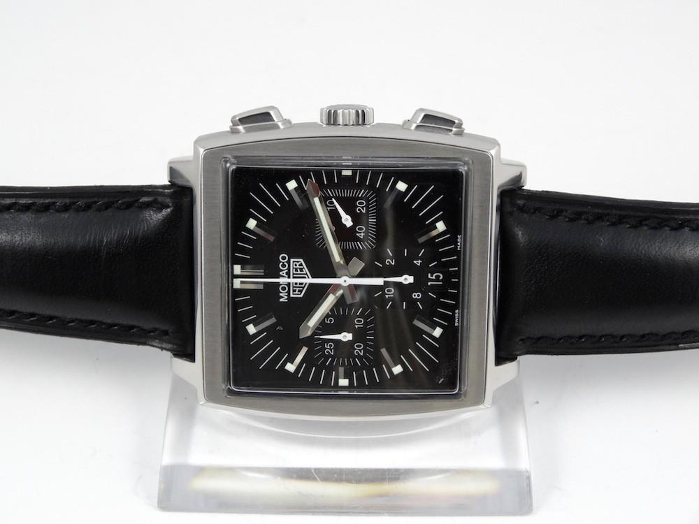 TAG Heuer Monaco chrono Noir ''Steve Mc Queen'' Boite & Papiers