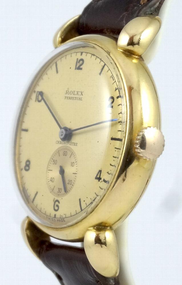 Rolex Chronomètre Or jaune Anses Griffes Circa 1940