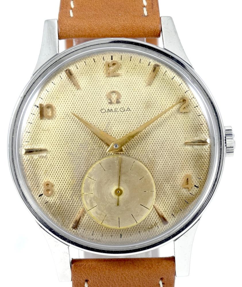 Omega Calatrava Ref 2505 Oversize Circa 1950 Honey Comb