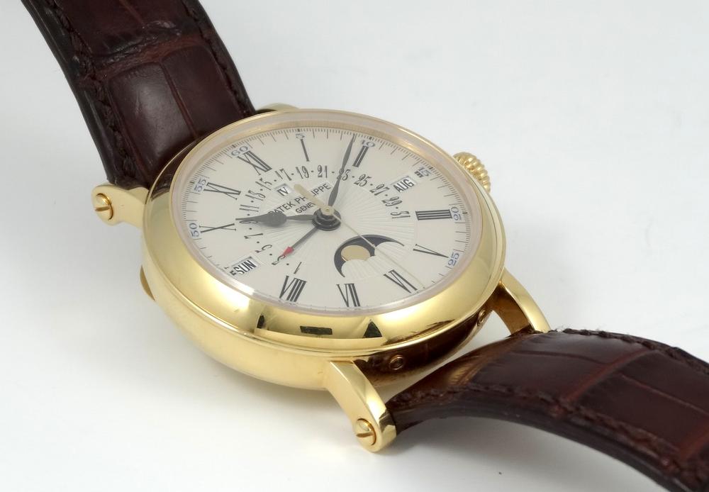Patek Philippe Calendrier Perpétuel Date rétrograde Boitier Officier