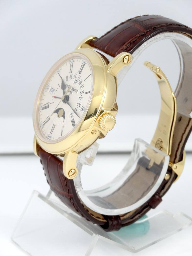 Patek Philippe Calendrier Perpétuel Date rétrograde Boitier Officier