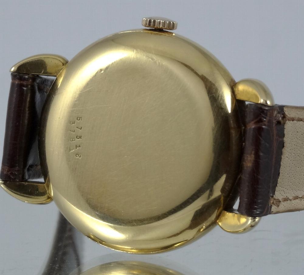 Rolex Chronomètre Or jaune Anses Griffes Circa 1940