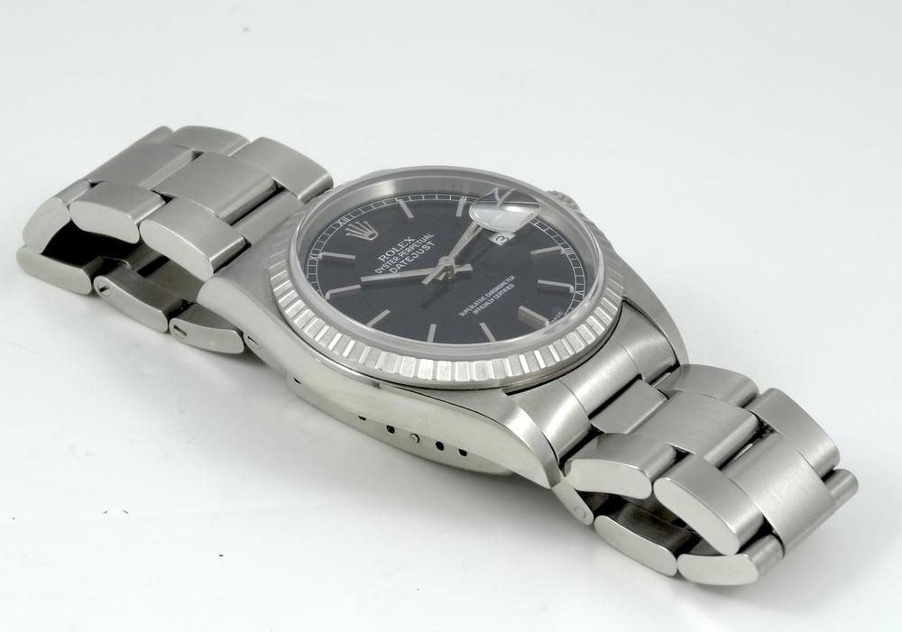 Rolex Datejust cadran noir réf 16220 boite & Papiers