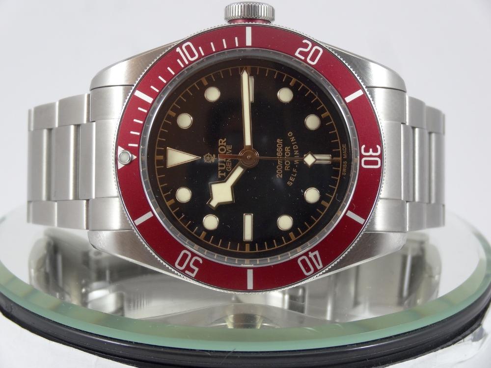 Tudor Heritage Black Bay Burgundi