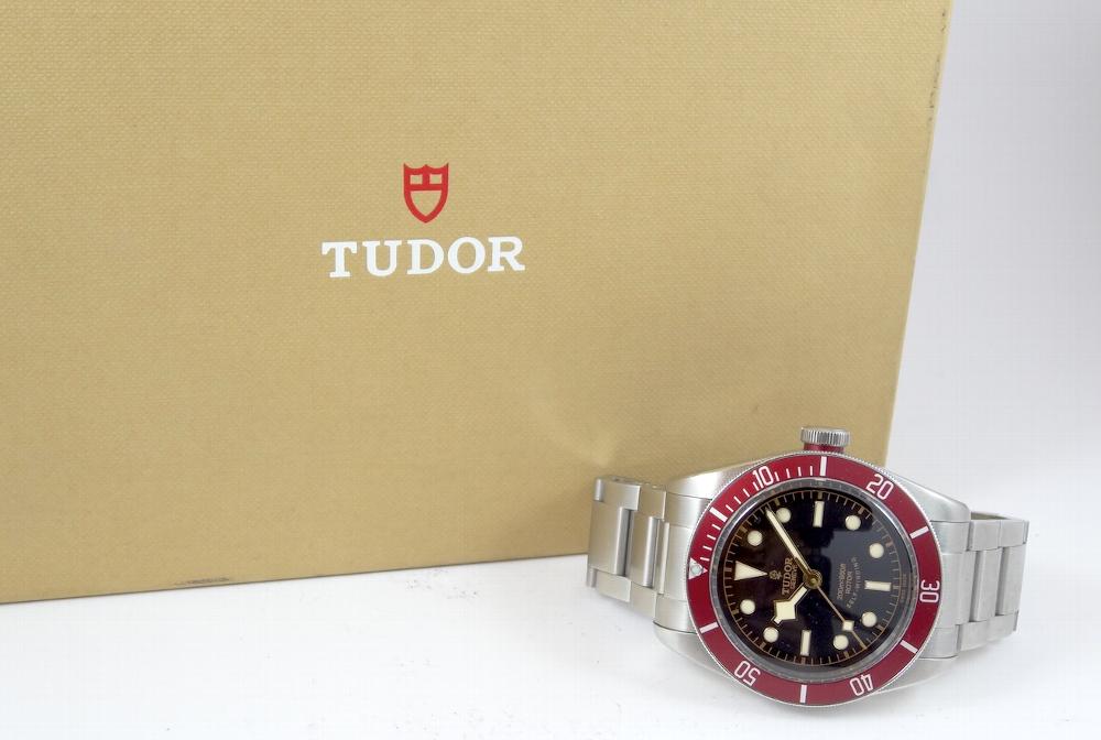 Tudor Heritage Black Bay Burgundi