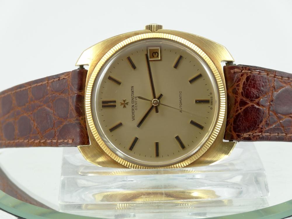 Vacheron Constantin Tonneau or jaune Automatique Jamais Polie