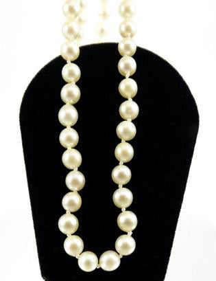 Sautoir de perles de cultures