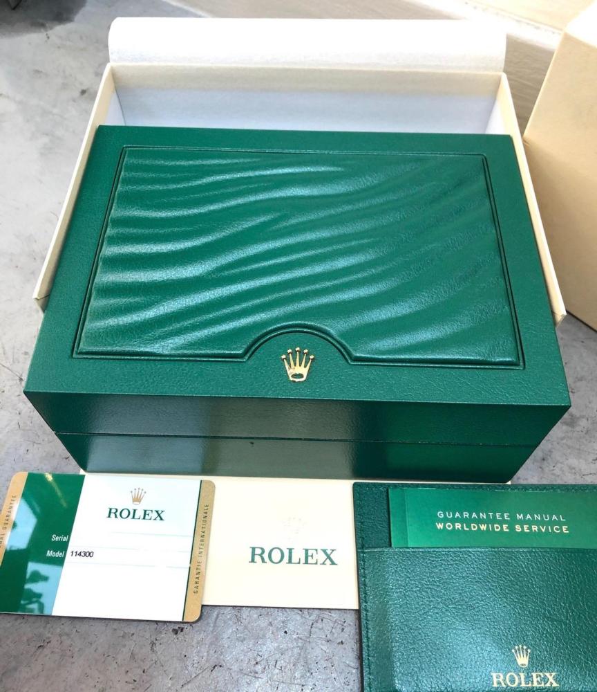 Rolex Oyster Perpetual 39 cadran Ruthenium de 2017