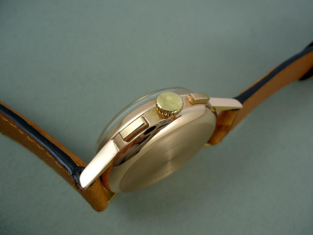 Universal Chrono Tri-Compax Grande Taille Or rose