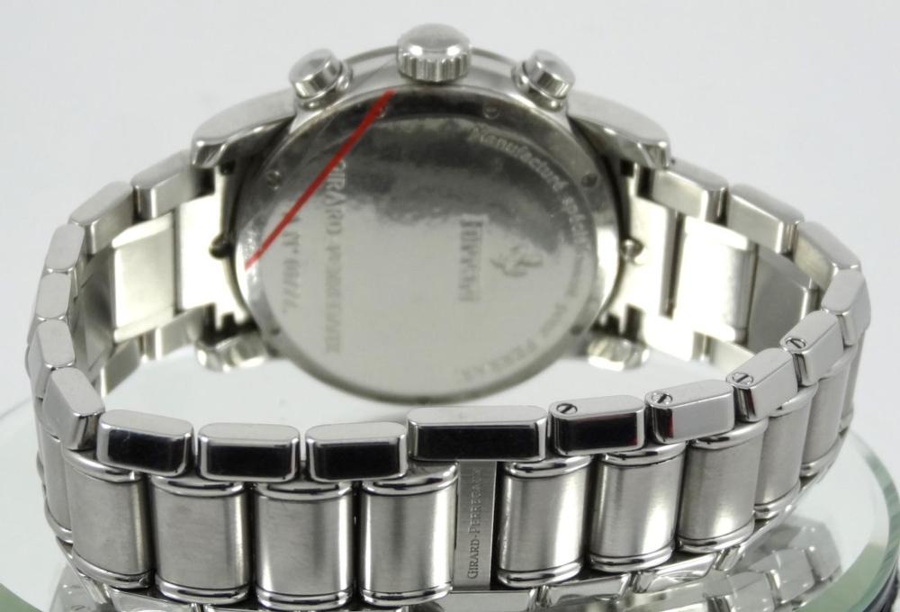 Girard Perregaux chrono F300 cadran Carbon