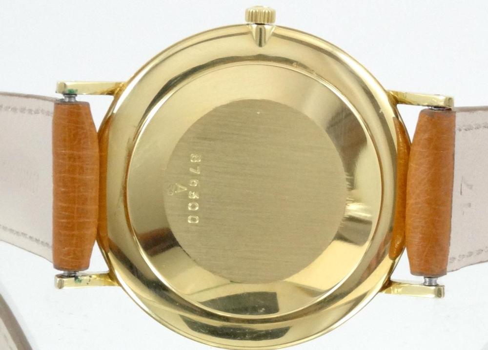 Jaeger Lecoultre Classique or jaune Style Calatrava