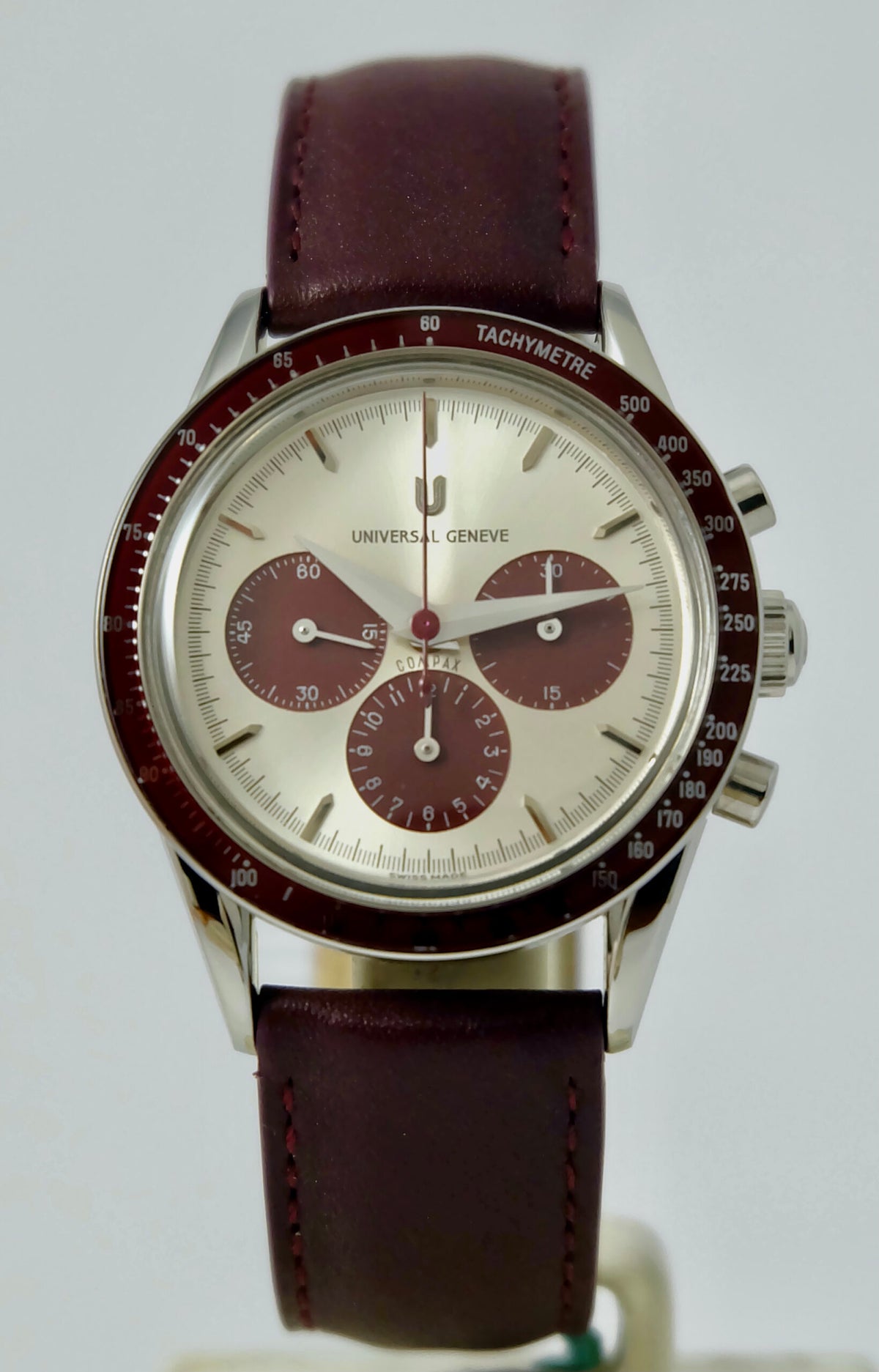 Universal Genève Chronographe Compax Burgundy Réf 884.485 full set