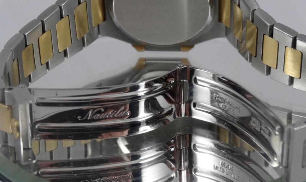 Patek Philippe Nautilus Full Set reference 3900 Révision Patek