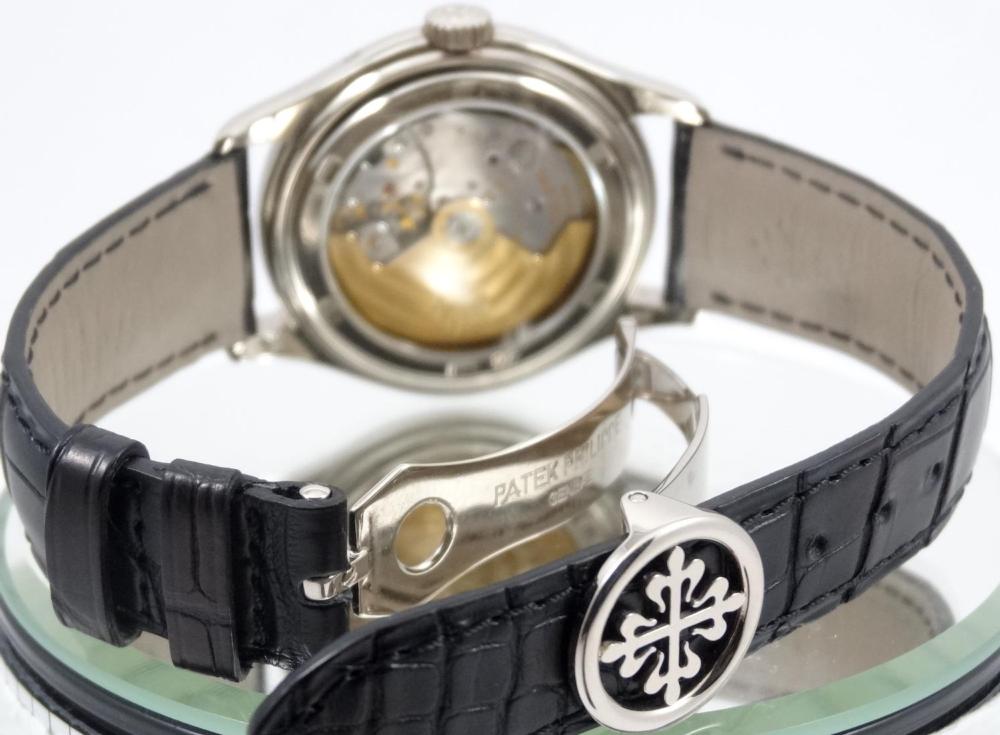 Patek Philippe Réf 5035G Quantième annuel 37mm