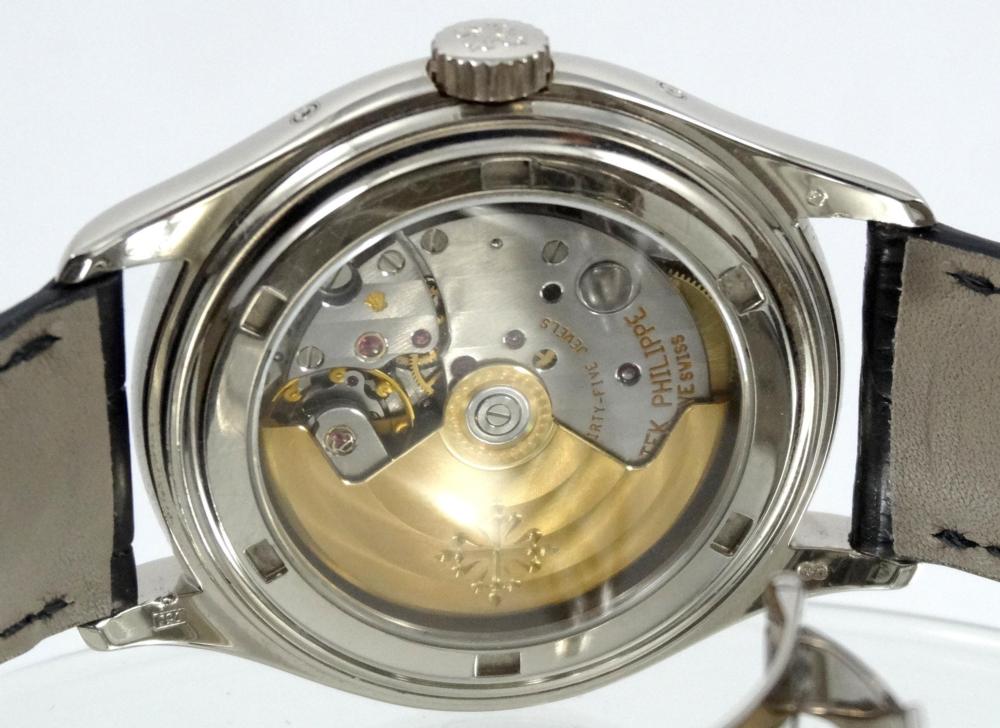 Patek Philippe Réf 5035G Quantième annuel 37mm