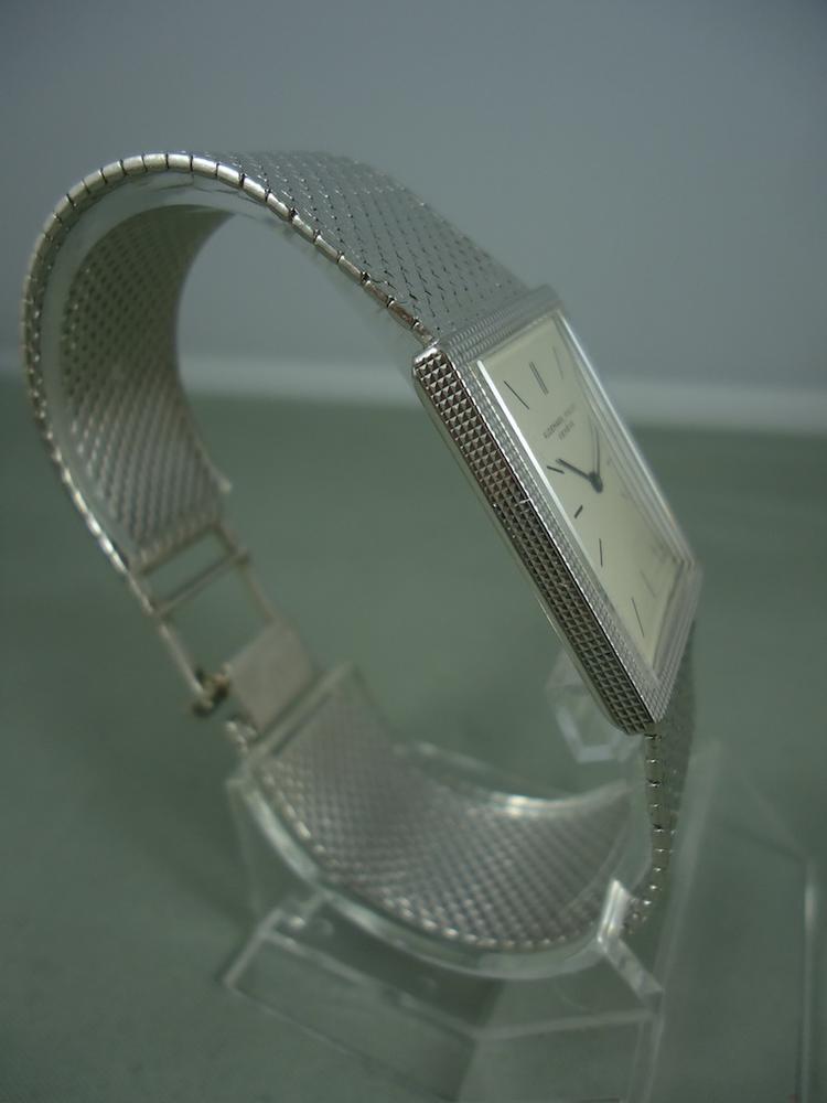 Audemars Piguet années 70 en or blanc sur or blanc