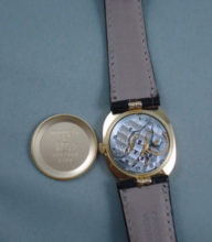 Patek Philippe modèle Ellipse, or jaune sur cuir