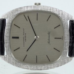 Audemars Piguet de Smocking Or blanc Tonneau