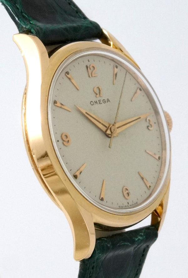 Omega Calatrava Cadran Nid d'Abeille 1954