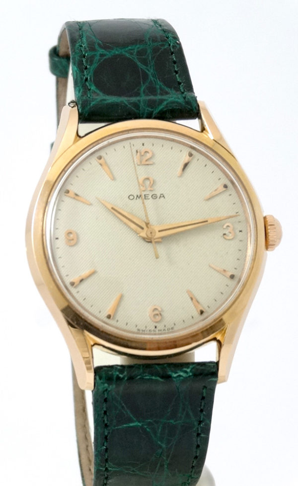 Omega Calatrava Cadran Nid d'Abeille 1954