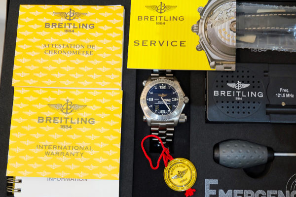 Breitling Emergency Titane comme neuve