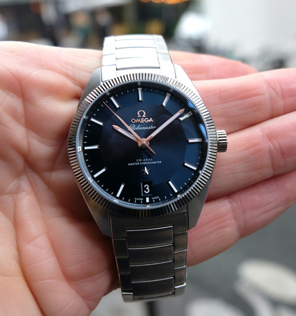 Omega Globemaster Constellation Jamais portée 2022 Boite & papiers